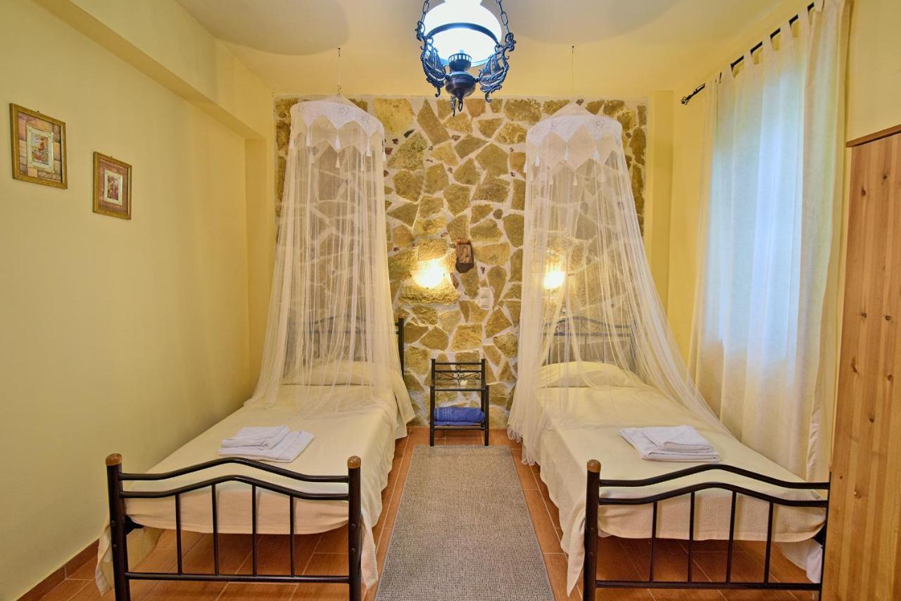 Villa Olive Farm à Agia Marina Extérieur photo