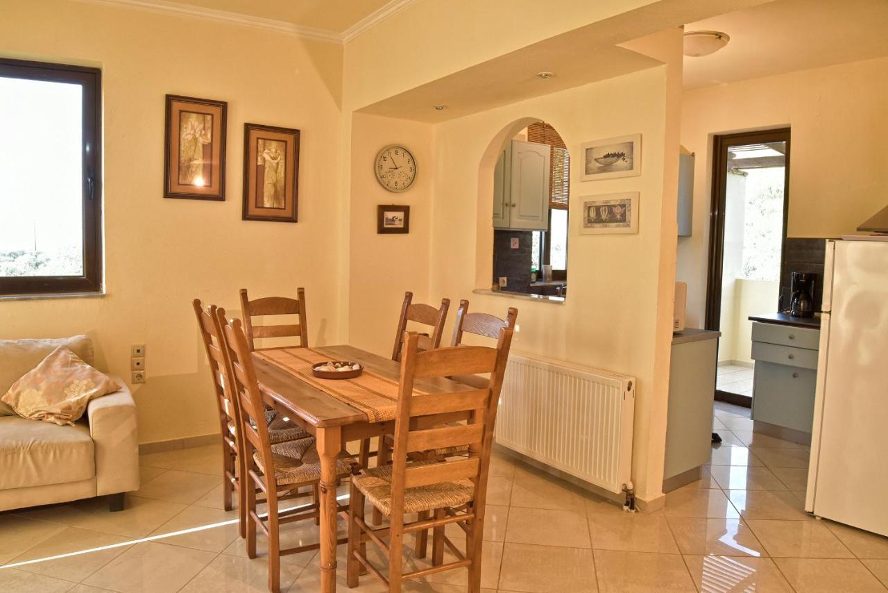 Villa Olive Farm à Agia Marina Extérieur photo