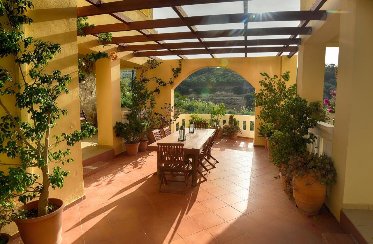 Villa Olive Farm à Agia Marina Extérieur photo