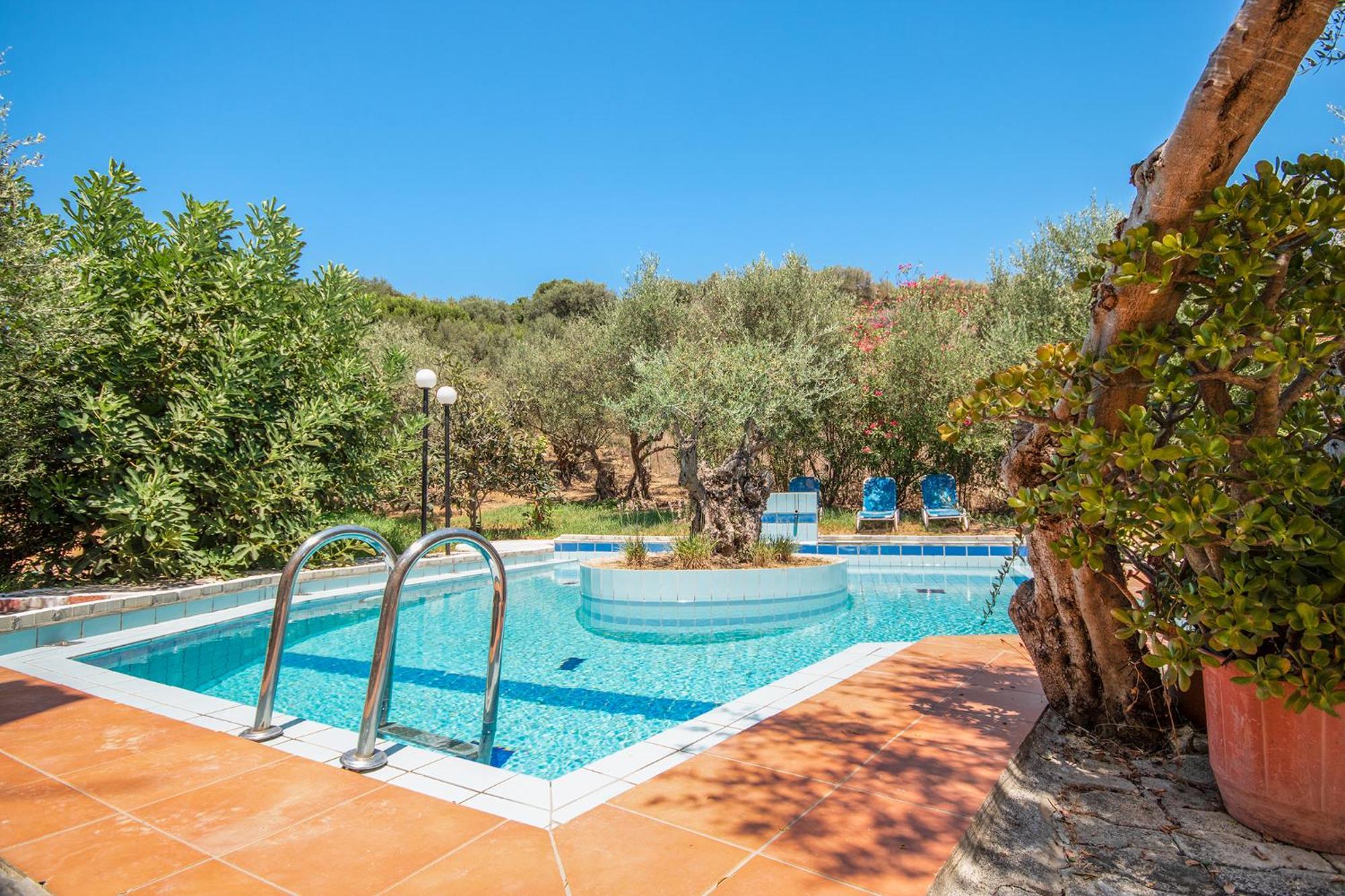 Villa Olive Farm à Agia Marina Extérieur photo